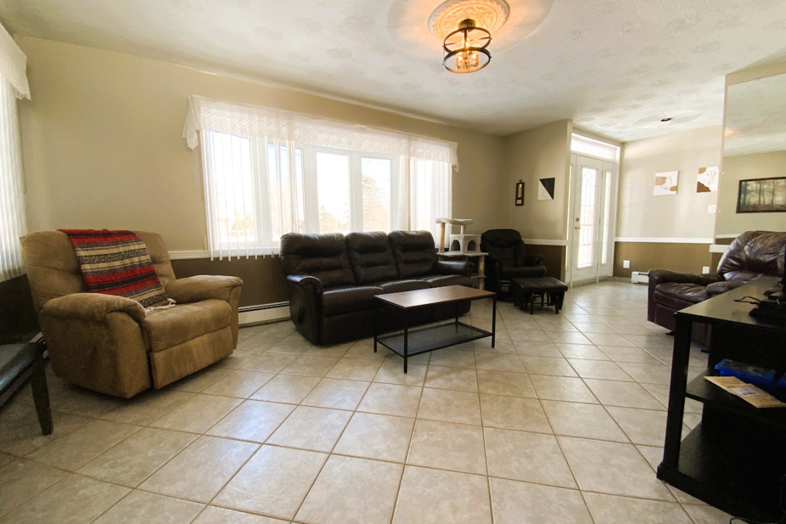 Edmundston, (N.-B.) E3V 1P5, ,Résidentiel,À vendre,1421