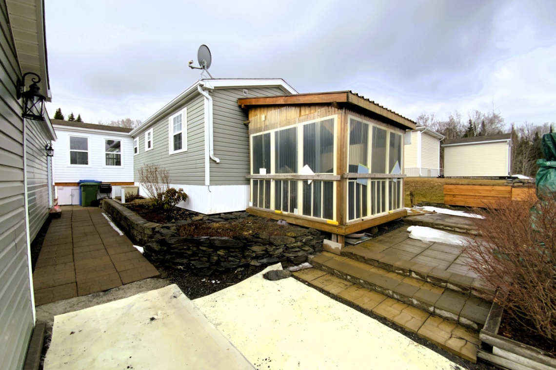 Edmundston, (N.-B.) E3V 5E3, ,Résidentiel,À vendre,1435