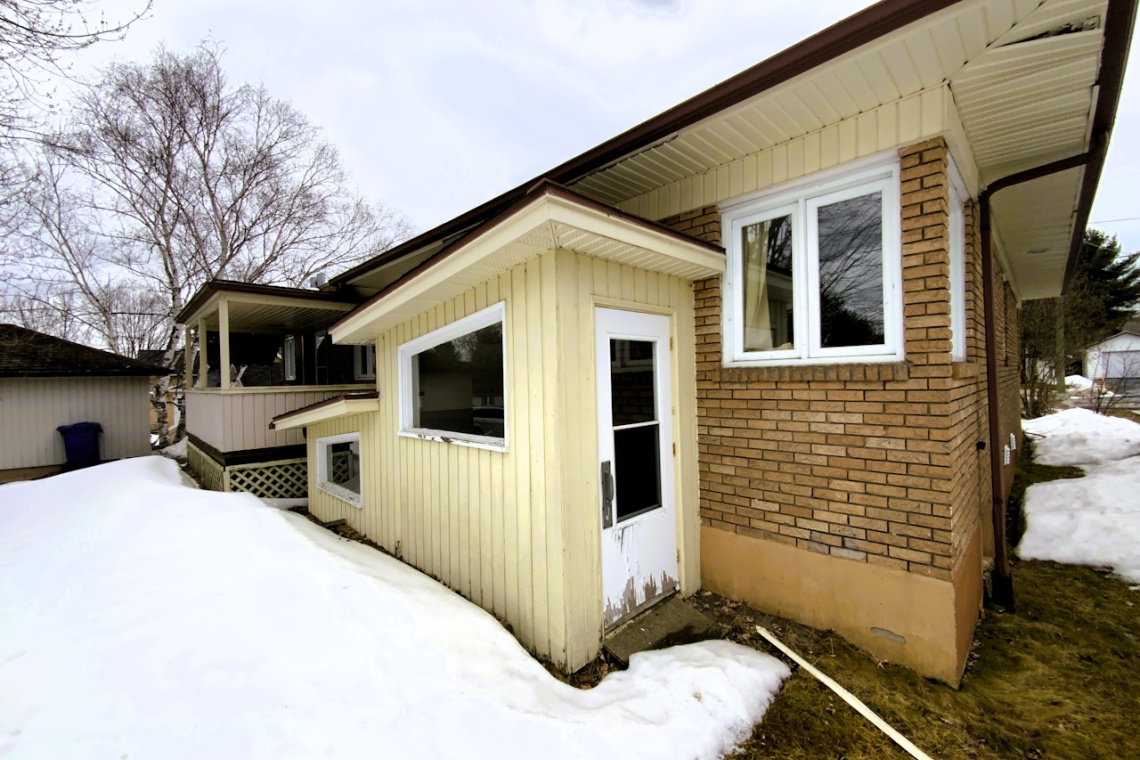 Edmundston, (N.-B.) E3V 1P4, ,Résidentiel,À vendre,1437