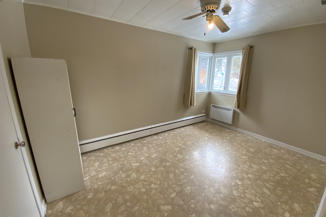Edmundston, (N.-B.) E3V 1P4, ,Résidentiel,À vendre,1437