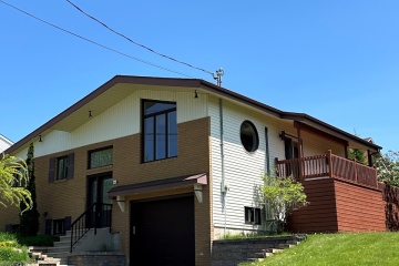 Edmundston, (N.-B.) E3V 4A2, ,Résidentiel,À vendre,1442