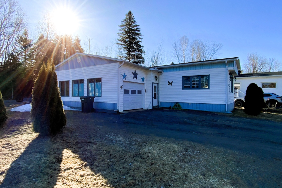 St-Basile, (N.-B.) E7C 1M2, ,Résidentiel,À vendre,1444