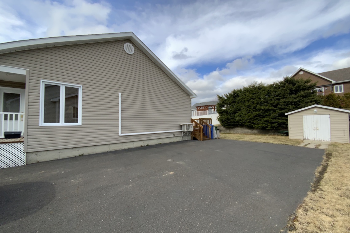 Edmundston, N.B. E3V 5A7, ,Résidentiel,À vendre,1446