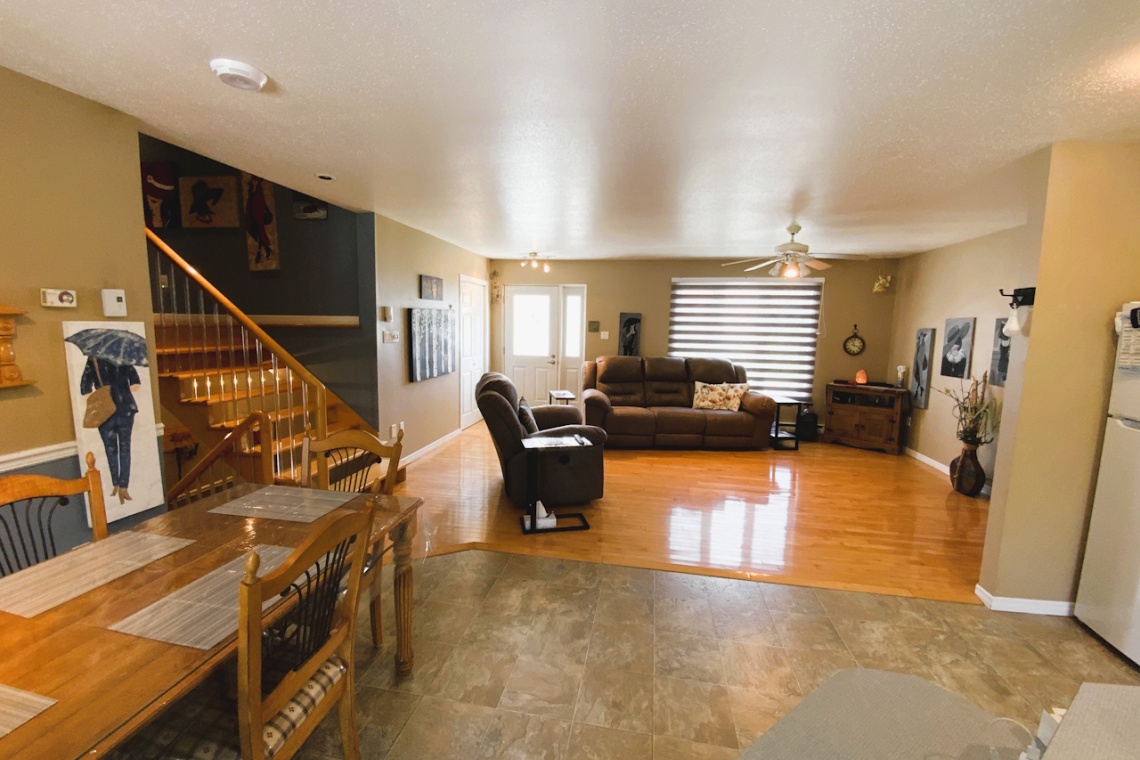 Edmundston, (N.-B.) E3V 4B8, ,Résidentiel,À vendre,1453