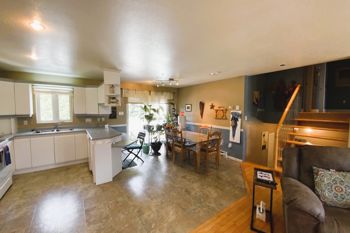 Edmundston, (N.-B.) E3V 4B8, ,Résidentiel,À vendre,1453