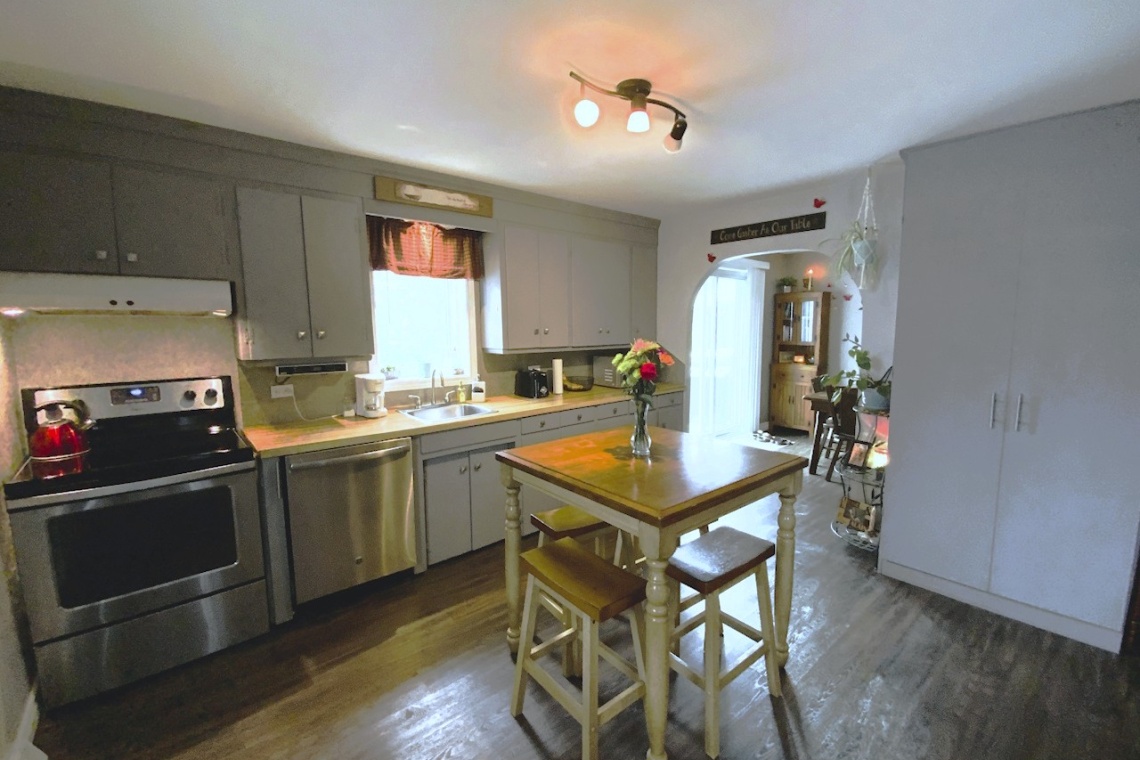 Edmundston, (N.-B.) E3V 2V3, ,Résidentiel,À vendre,1456