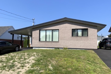 Edmundston, (N.-B.) E3V 3C2, ,Résidentiel,À vendre,1478