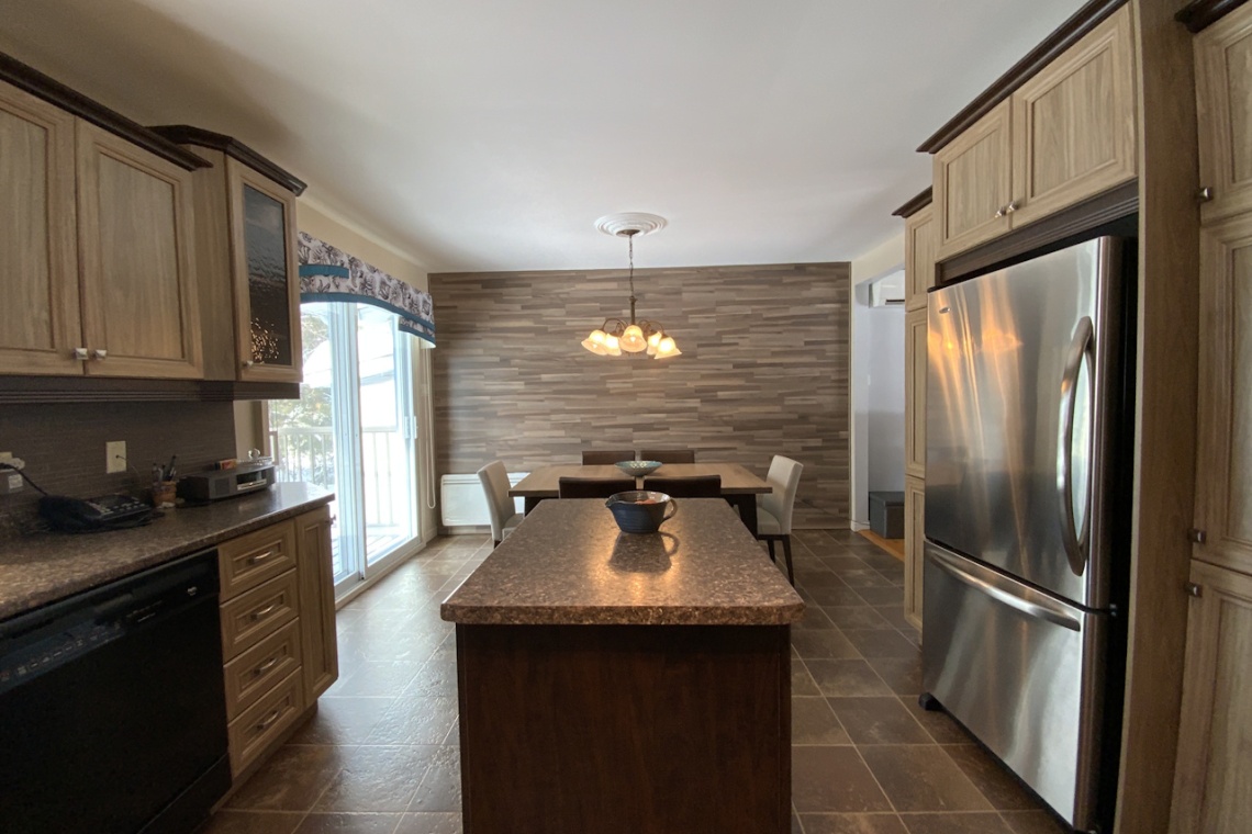 Edmundston, (N.-B.) E3V 4K6, ,Résidentiel,À vendre,1510