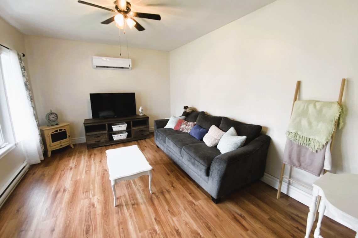 Edmundston, (N.-B.) E3V 4R2, ,Résidentiel,À vendre,1516