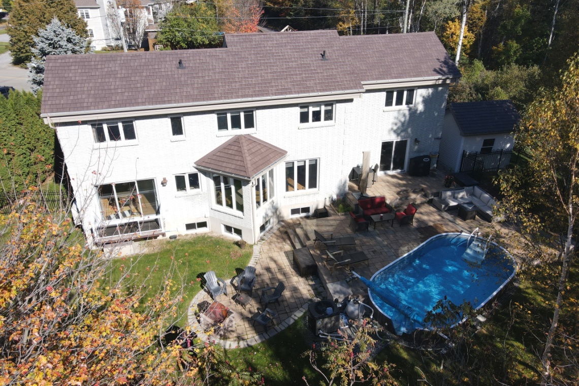 Edmundston, (N.-B.) E3V 4K9, ,Résidentiel,À vendre,1203