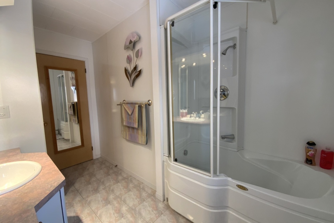 Edmundston, N.B. E3V 3C2, ,Résidentiel,À vendre,1224