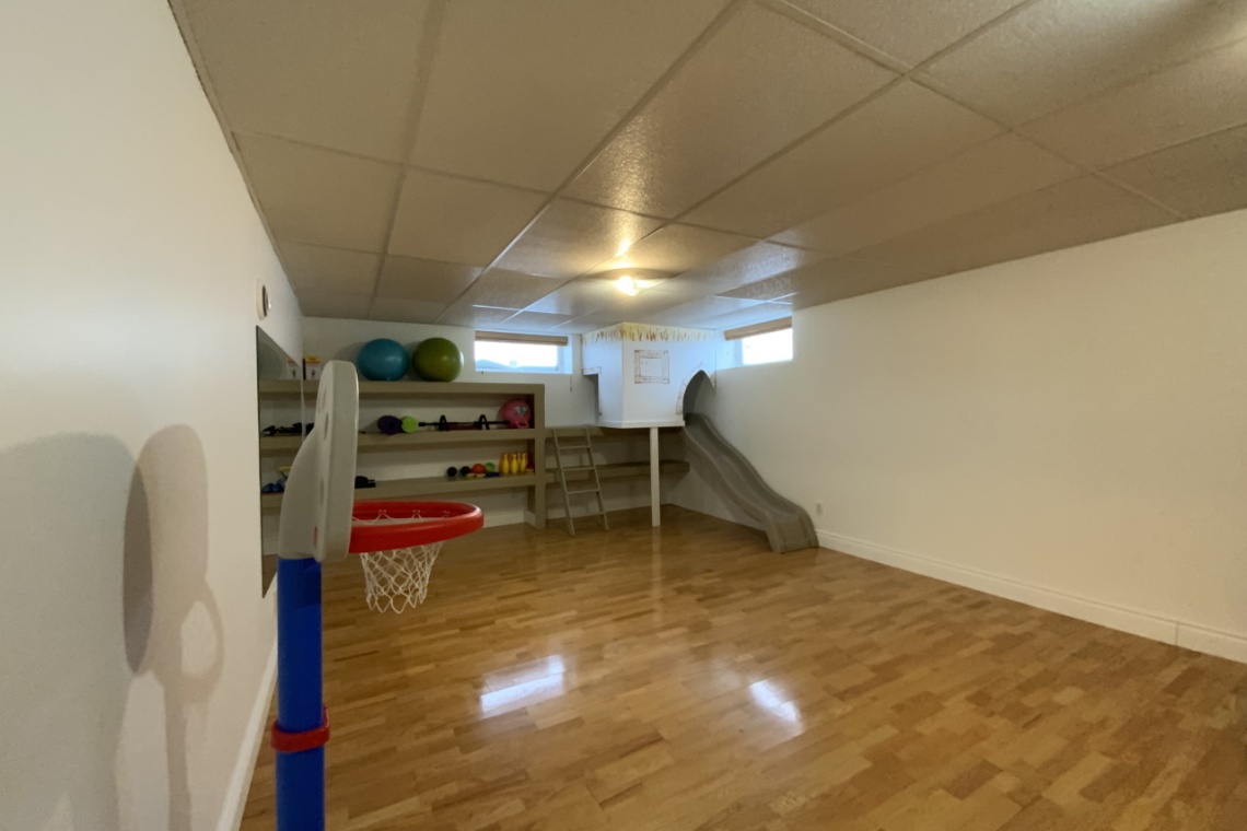 Edmundston, (N.-B.) E3V 4A2, ,Résidentiel,À vendre,1225