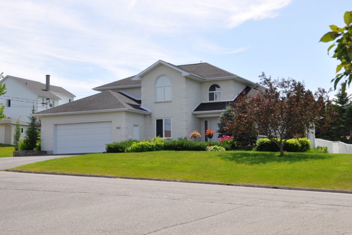 Edmundston, (N.-B.) E3V 4A2, ,Résidentiel,À vendre,1225