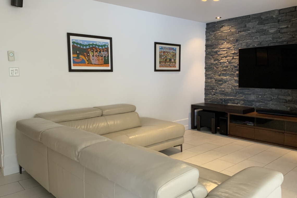 Edmundston, (N.-B.) E3V 4A2, ,Résidentiel,À vendre,1225