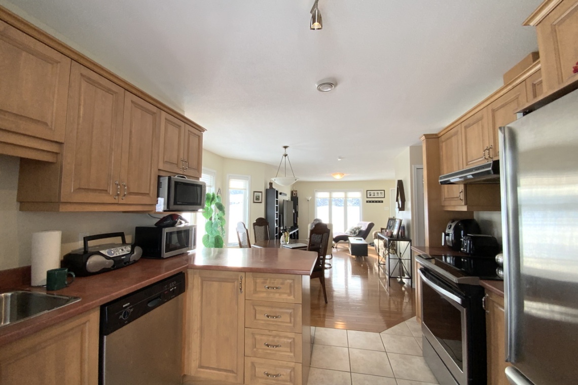 Edmundston, (N.-B.) E3V 5C6, ,Résidentiel,À vendre,1227