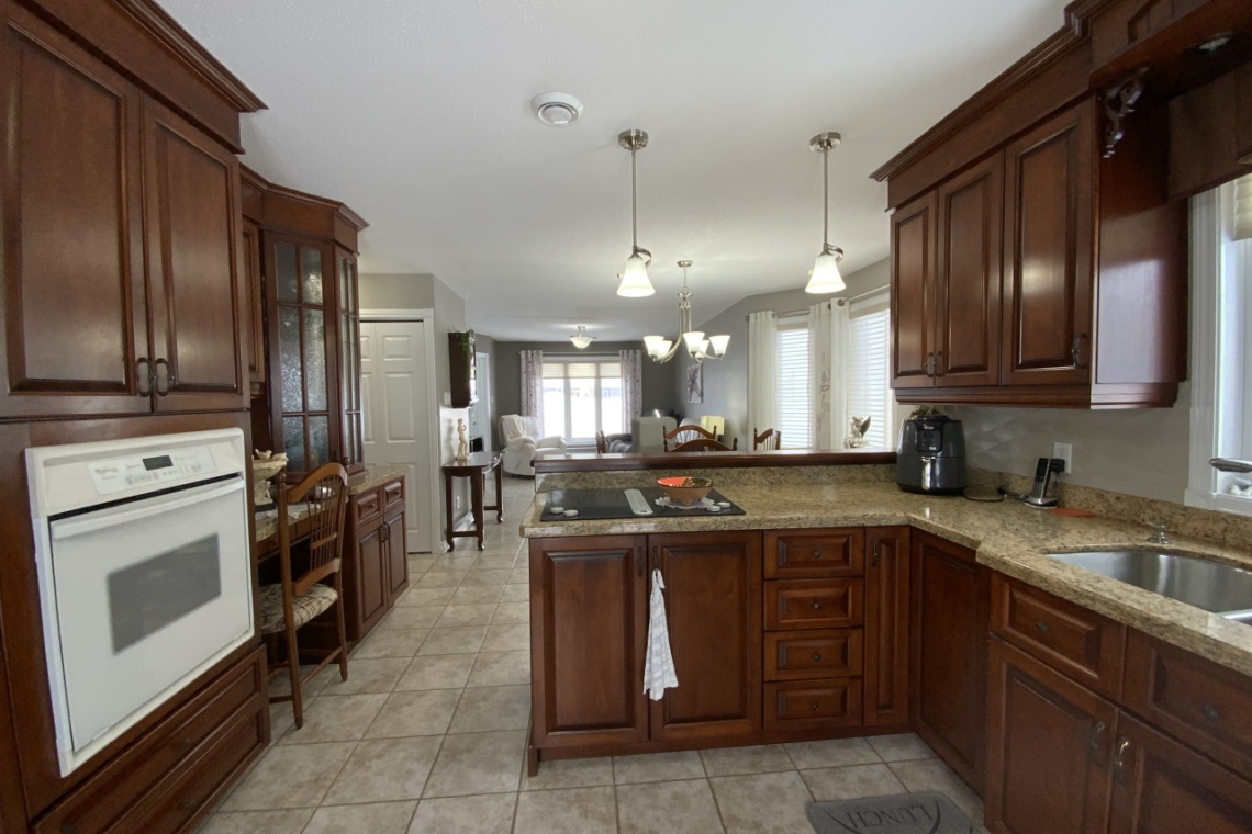 Edmundston, (N.-B.) E3V 5C6, ,Résidentiel,À vendre,1236