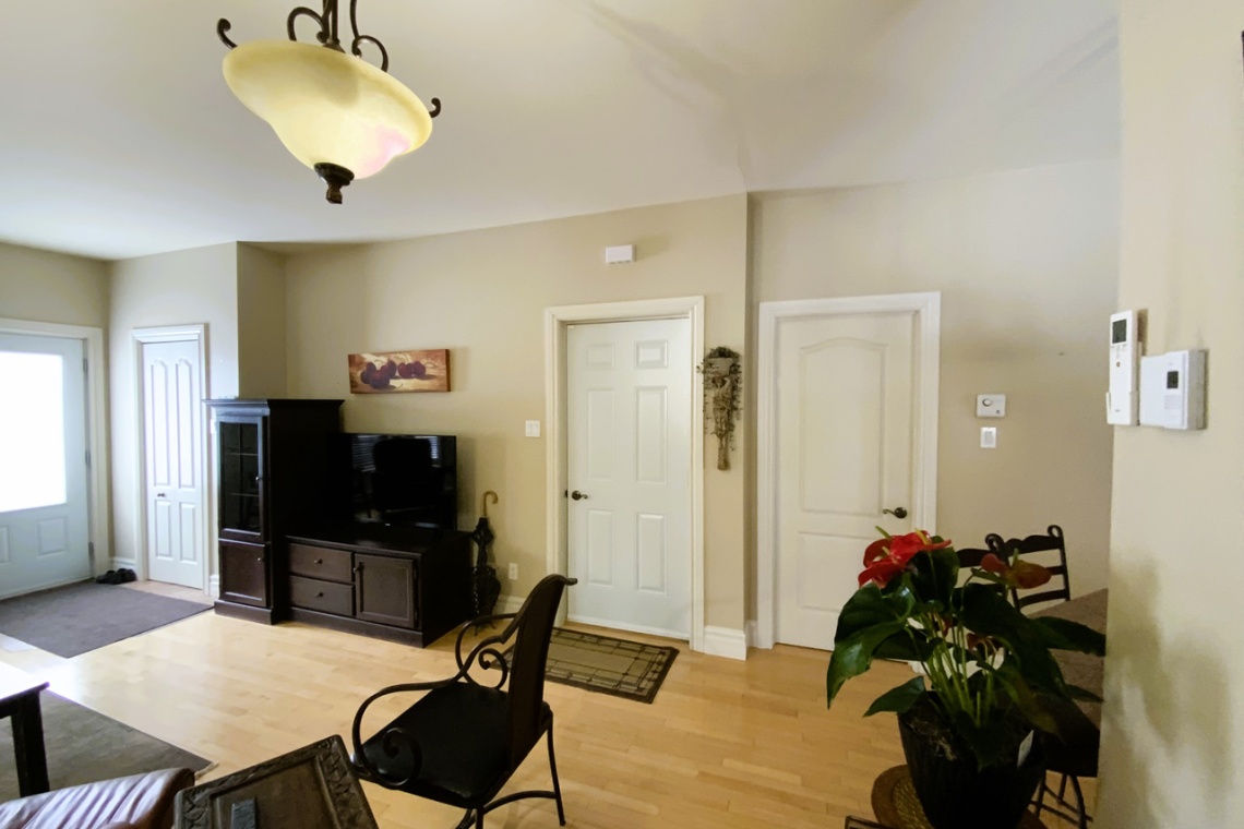 Edmundston, (N.-B.) E3V 0C3, ,Résidentiel,À vendre,1239