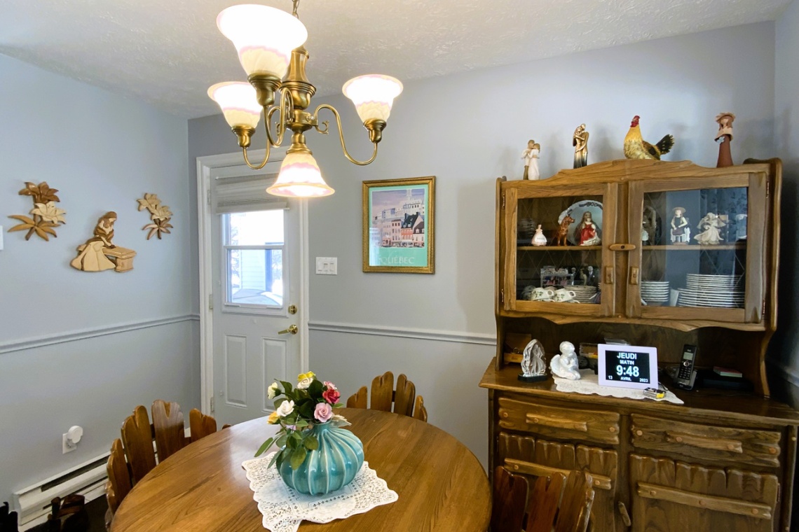 Edmundston, (N.-B.) E3V 3Y1, ,Résidentiel,À vendre,1248