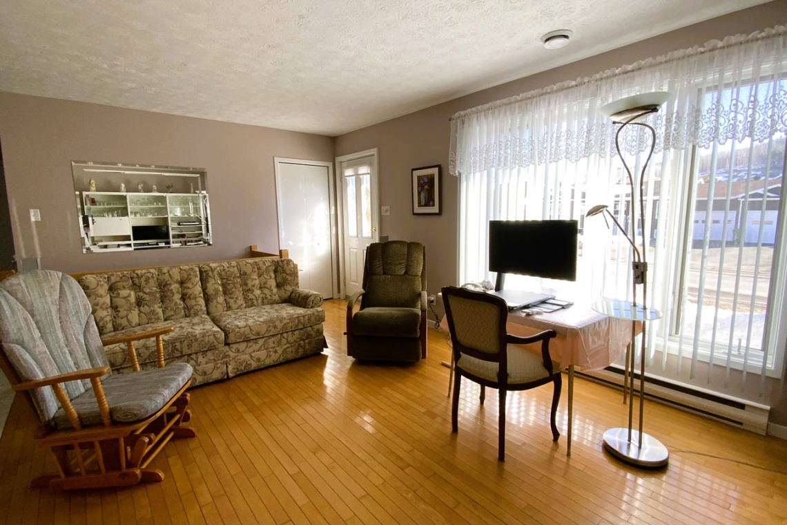 Edmundston, (N.-B.) E3V 3Y1, ,Résidentiel,À vendre,1248