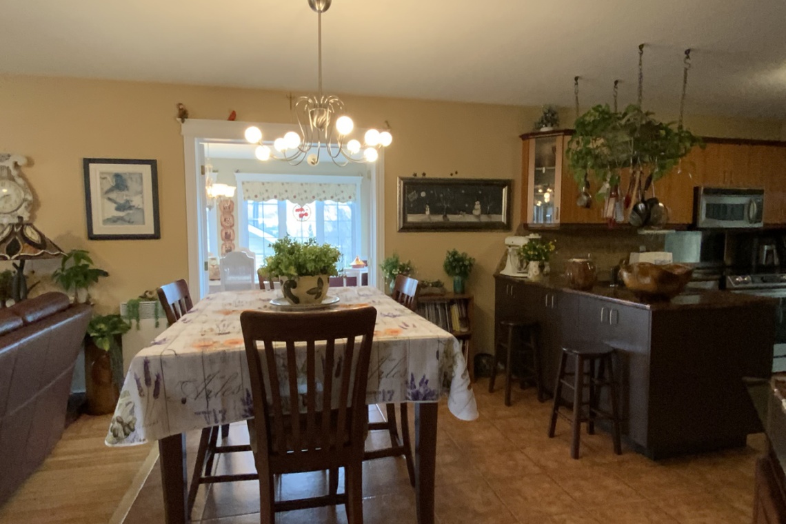 Edmundston, (N.-B.) E3V 3W7, ,Résidentiel,À vendre,1251