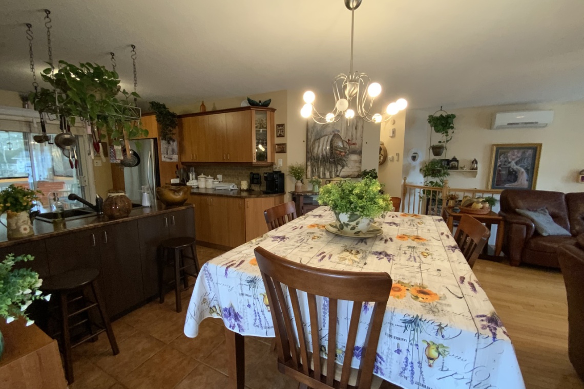 Edmundston, (N.-B.) E3V 3W7, ,Résidentiel,À vendre,1251