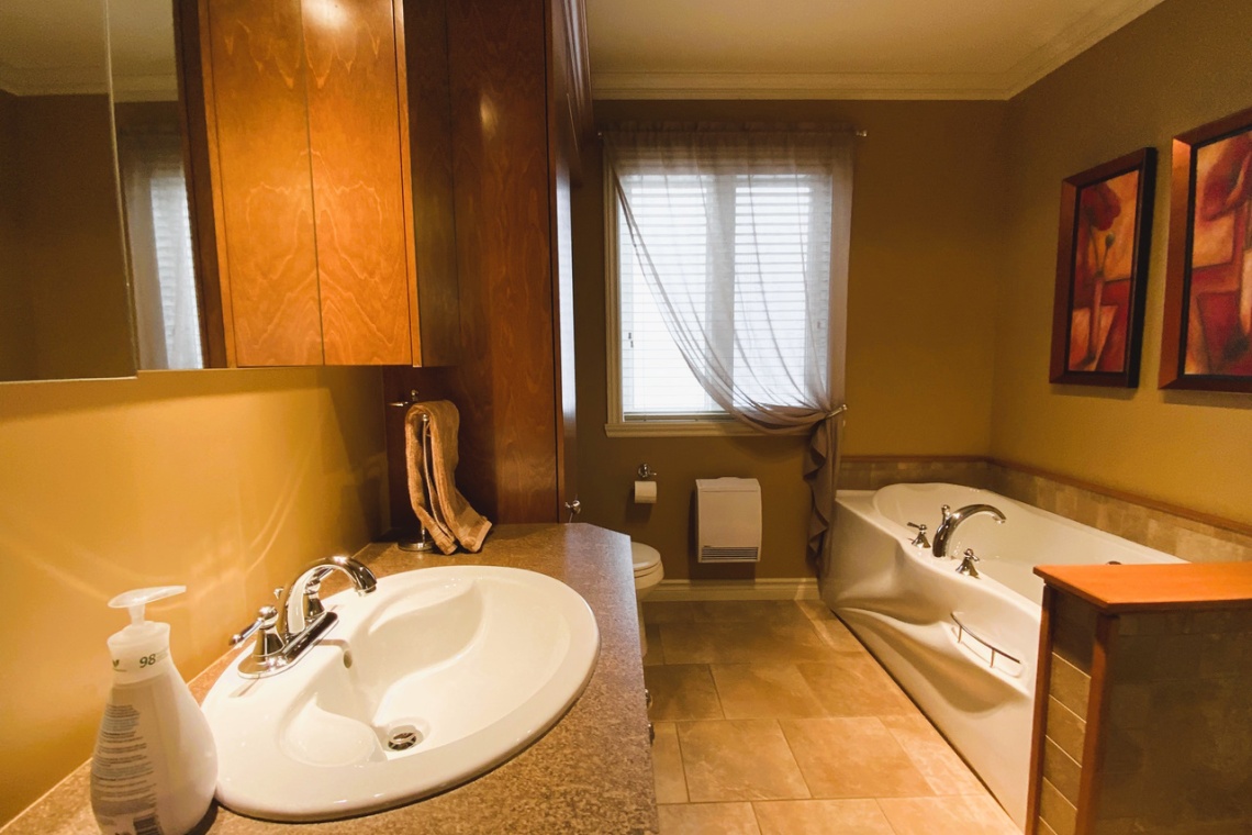 Edmundston, (N.-B.) E3V 0B1, ,Résidentiel,À vendre,1268