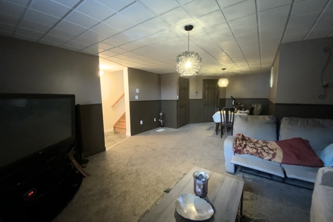 Edmundston, (N.-B.) E3V 5A8, ,Résidentiel,À vendre,1270