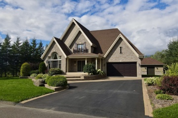 Edmundston, (N.-B.) E3V 4J9, ,Résidentiel,À vendre,1296