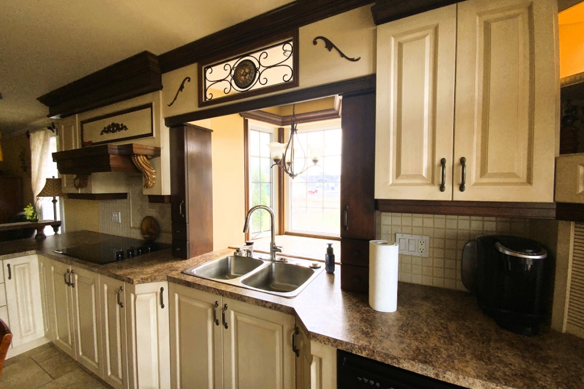 Ste-Anne-de-Madawaska, (N.-B.) E7E 1B1, ,Résidentiel,À vendre,1300