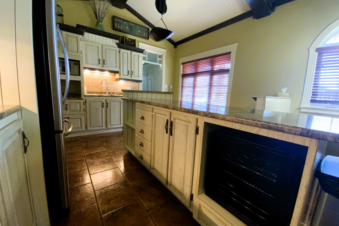 Ste-Anne-de-Madawaska, (N.-B.) E7E 1B1, ,Résidentiel,À vendre,1300
