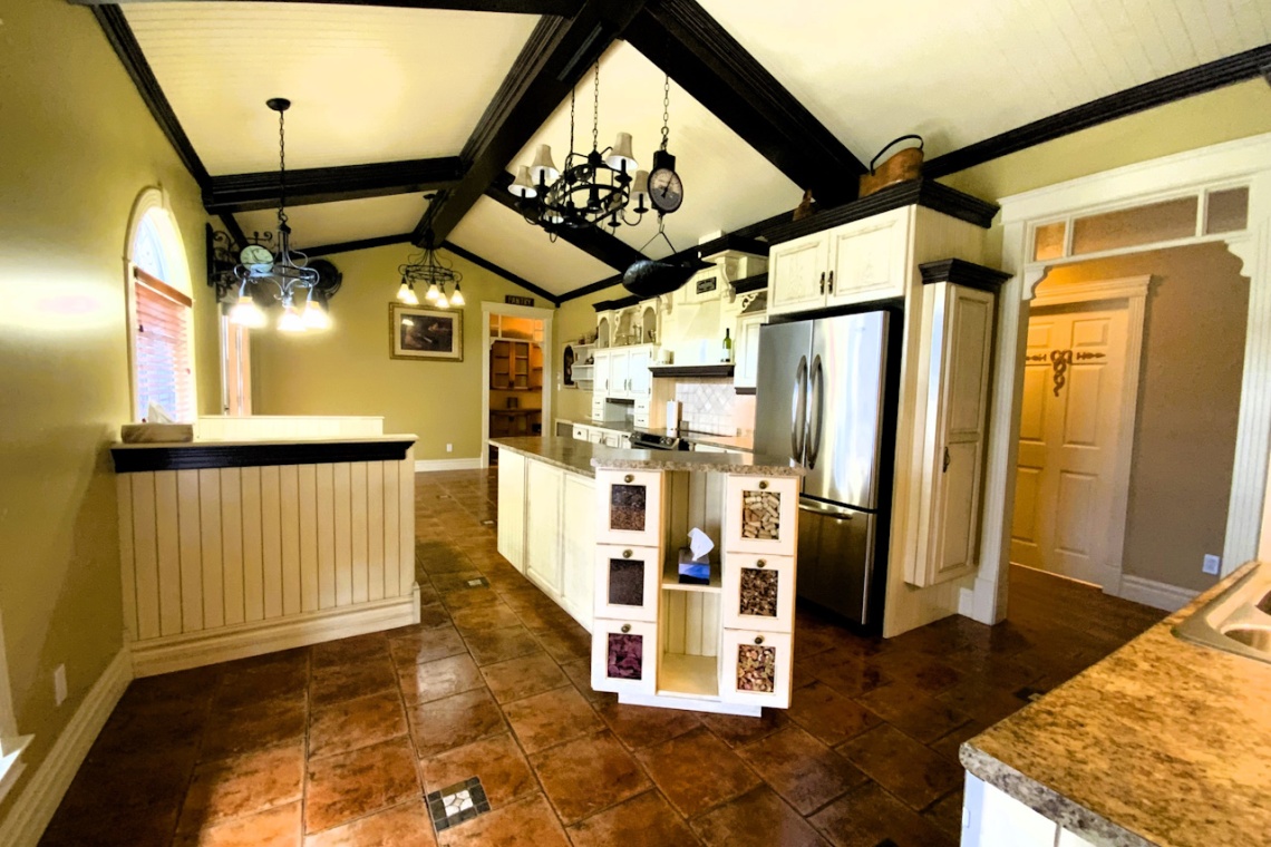 Ste-Anne-de-Madawaska, (N.-B.) E7E 1B1, ,Résidentiel,À vendre,1300