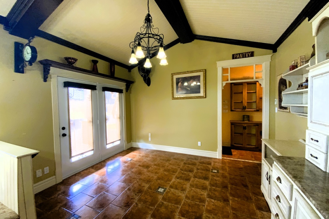 Ste-Anne-de-Madawaska, (N.-B.) E7E 1B1, ,Résidentiel,À vendre,1300
