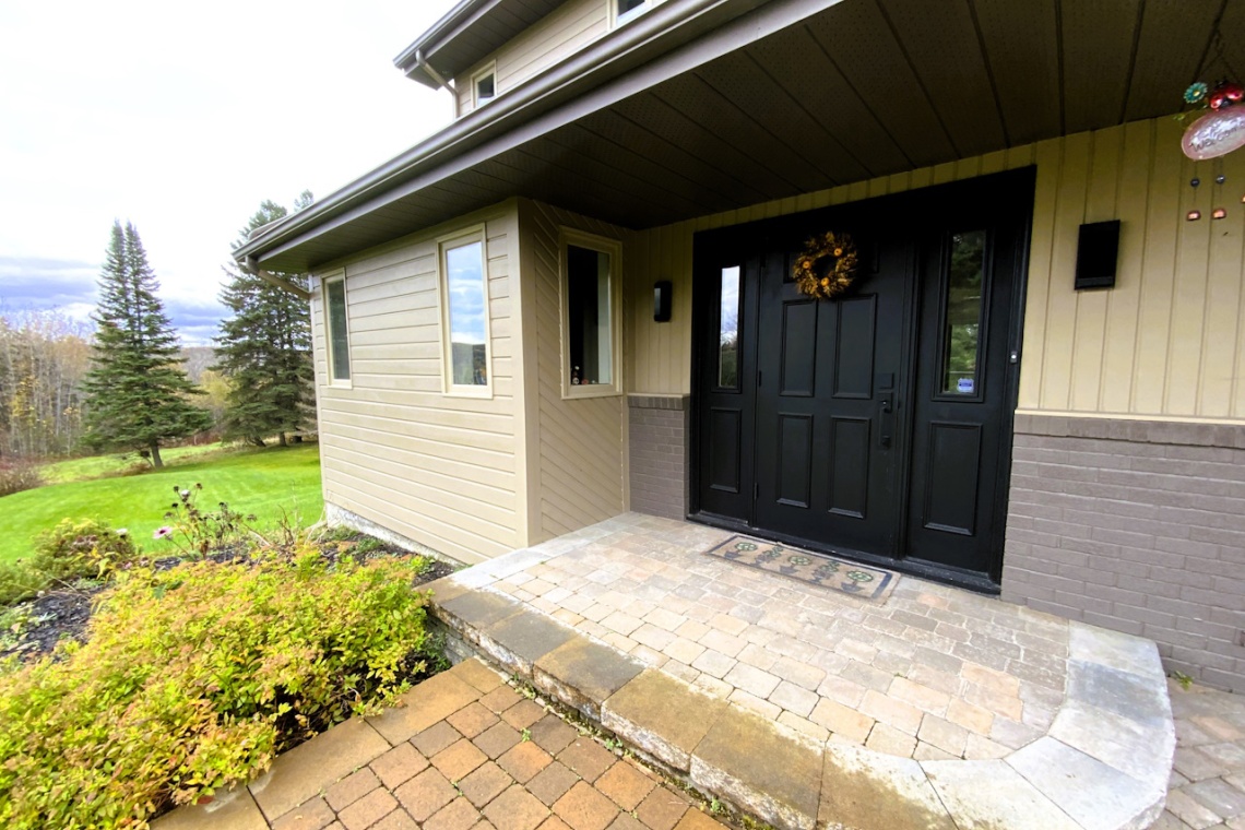 Edmundston, (N.-B.) E3V 4K1, ,Résidentiel,À vendre,1315
